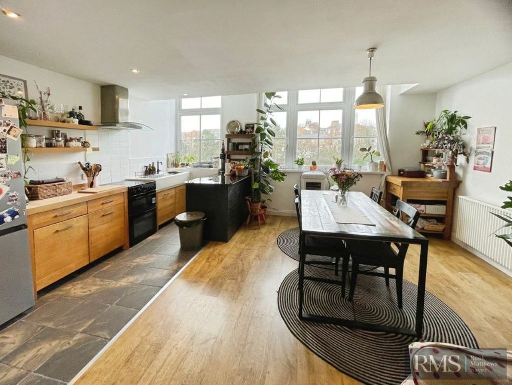 Property photo 3 of 10 Photo 7