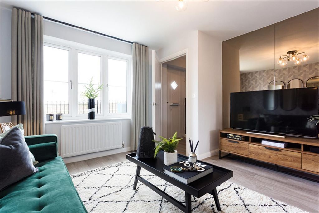 Property photo 2 of 13