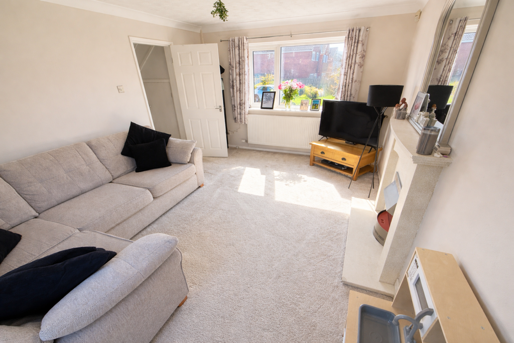 Property photo 3 of 18