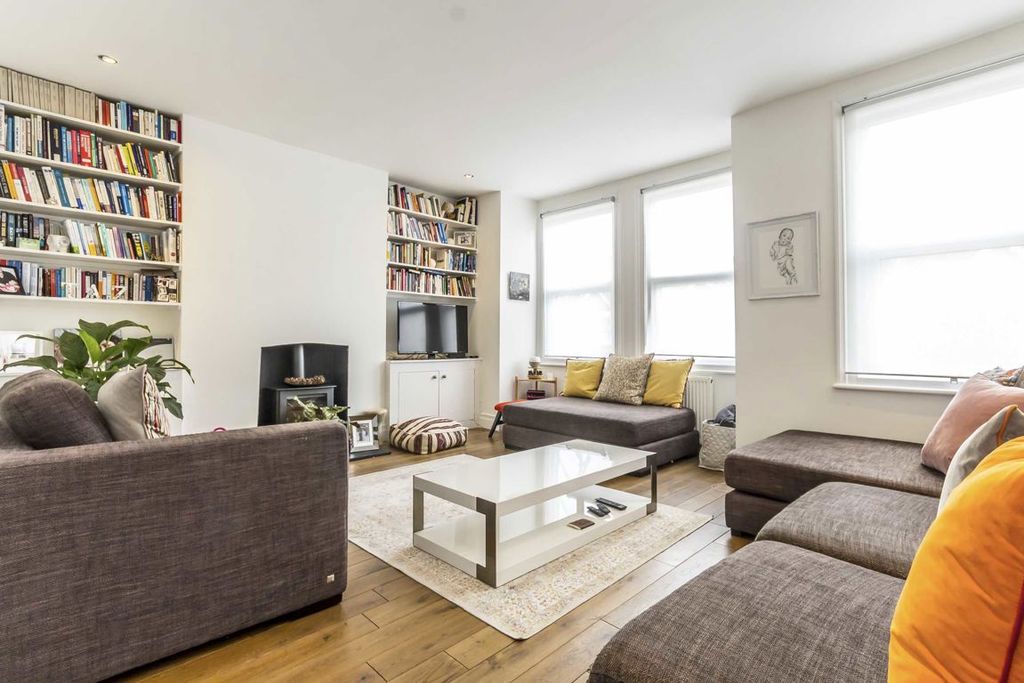 Property photo 1 of 7
