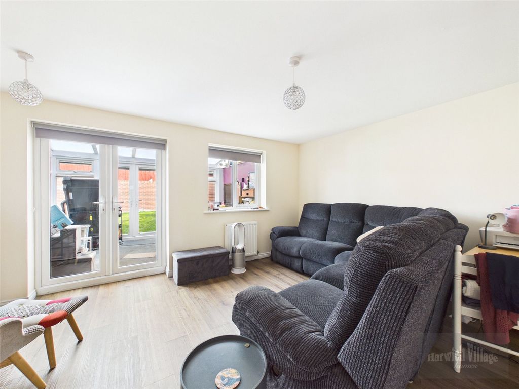 Property photo 2 of 16 Picture 2