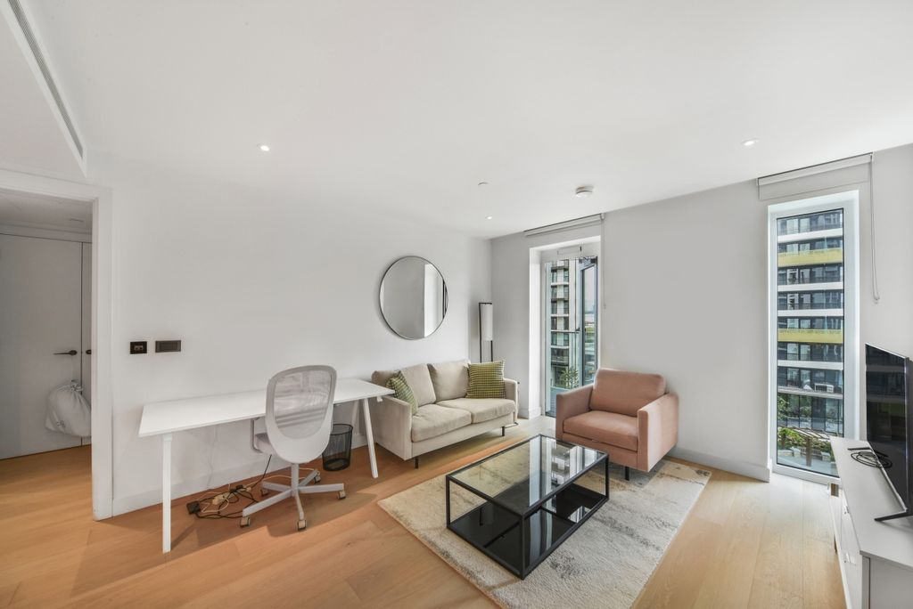 Property photo 1 of 13 Belvedere Row Apa...