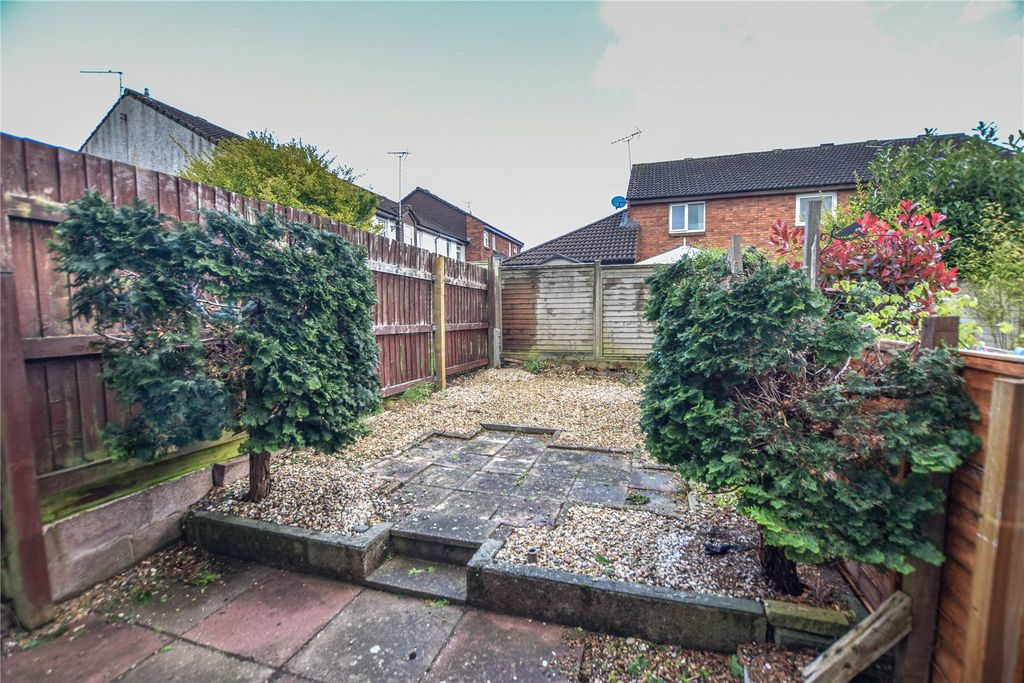 Property photo 3 of 16 Garden