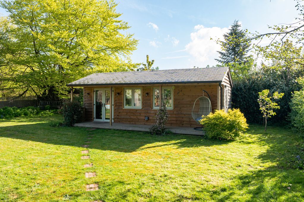 Additional image 13 of 5 bed semi-detached house for saleLoseley Lane, Liphook GU30