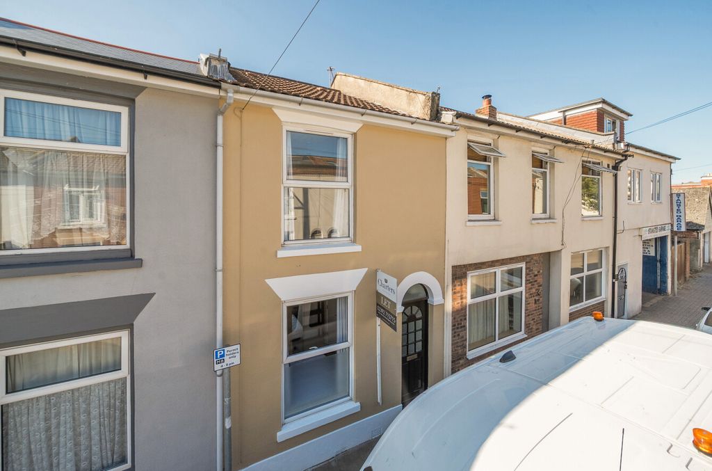 Property photo 1 of 12 1503666-1-1A04790...