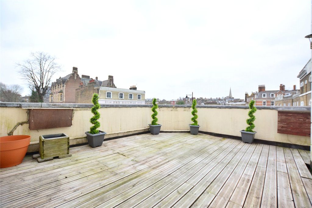 Property photo 3 of 12 Picture No. 31