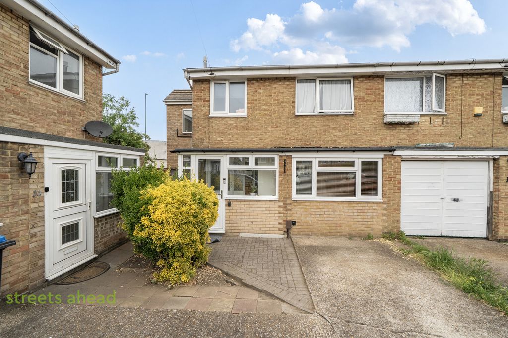 Property photo 2 of 22 Dee171Ff-F1ba-456...