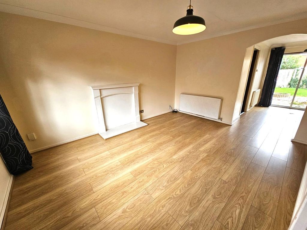 Property photo 2 of 11 Picture No. 03