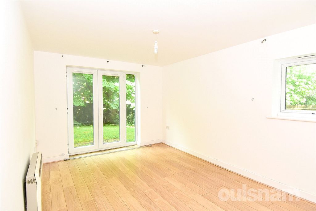 Property photo 3 of 11 Picture No. 18