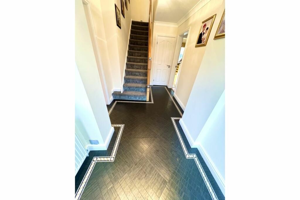 Property photo 3 of 23