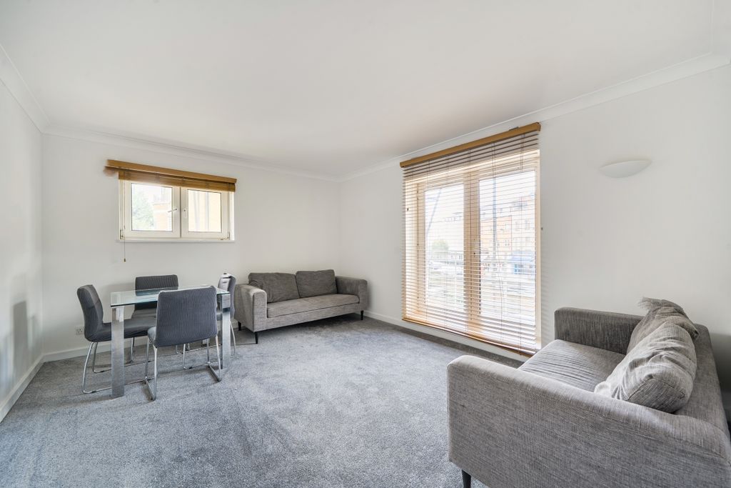 Property photo 3 of 5 1510113 (8)