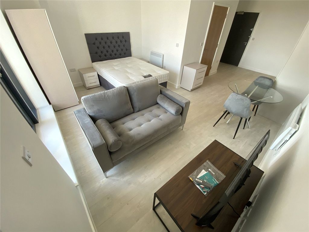 Property photo 3 of 15 Picture No. 08