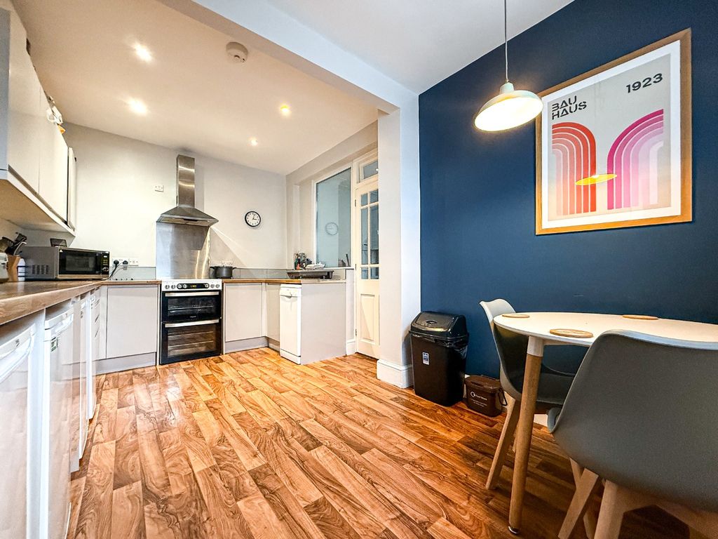 Property photo 3 of 14 44823210