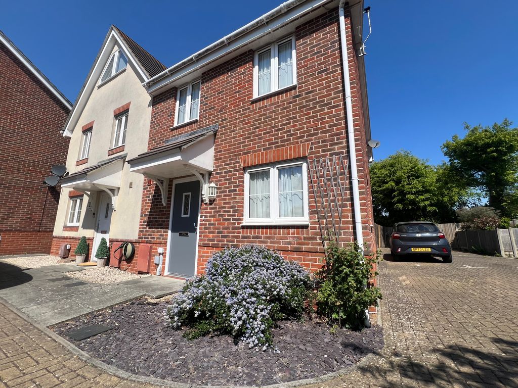 Property photo 1 of 20