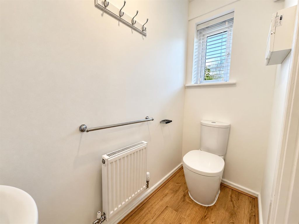 Property photo 3 of 16 wc.Png