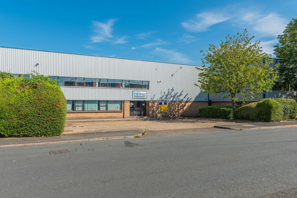 Property photo 1 of 5 33 Ashchurch Business Park Tewkesbury1.Jpg