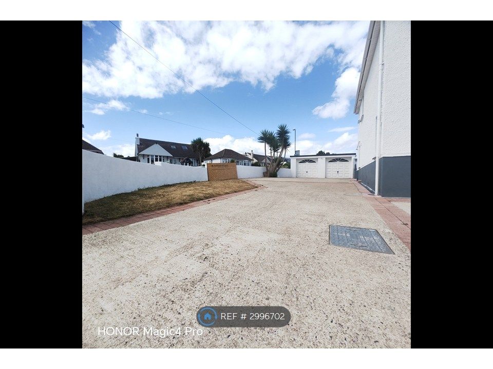 Property photo 2 of 34