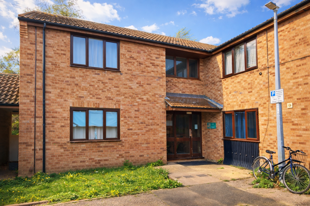 Property photo 1 of 8 Front