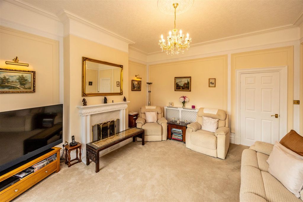Additional image 7 of 4 bed property for saleWoodside Road, Huddersfield HD4