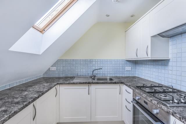 Property photo 3 of 9 Kitchen