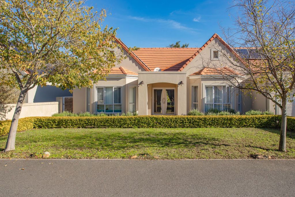 Property photo 2 of 36 Vlv1705058