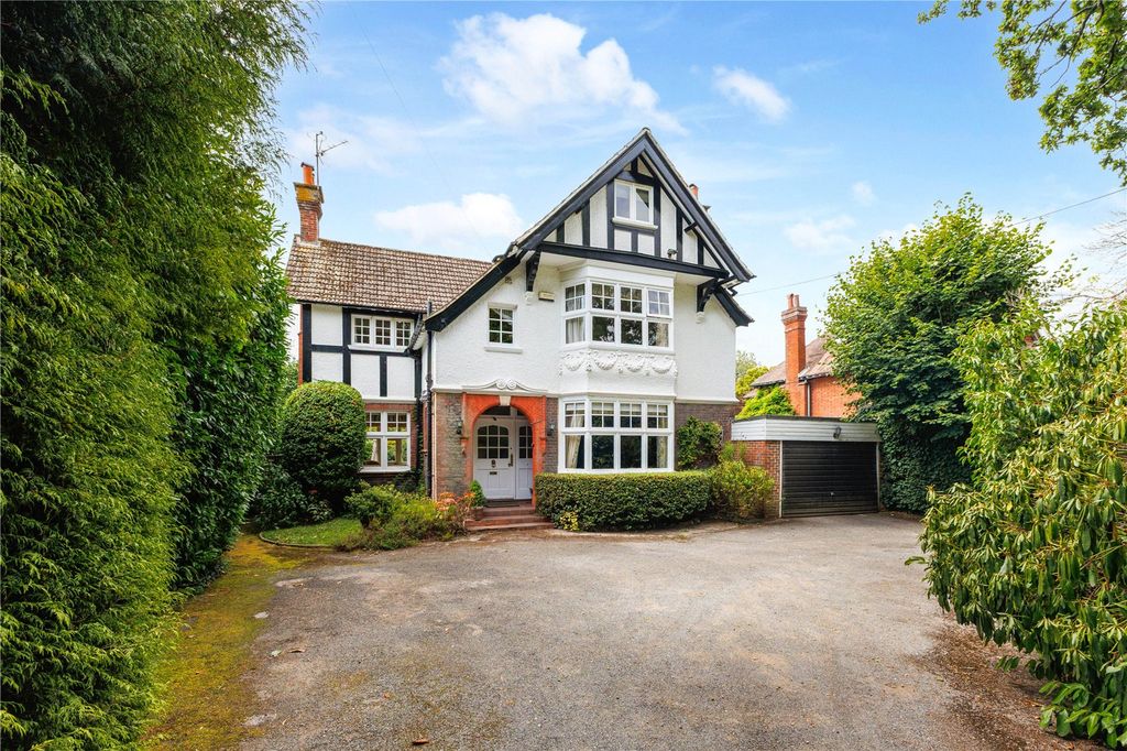 Property photo 1 of 25 Walkleigh House