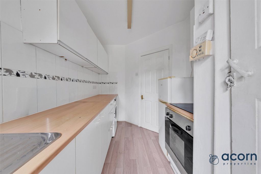 Property photo 3 of 11 Picture No. 08