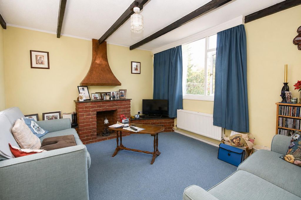 Property photo 2 of 14 99278043-4c28-494F-Aabc-Ae7B2Da52786.Png