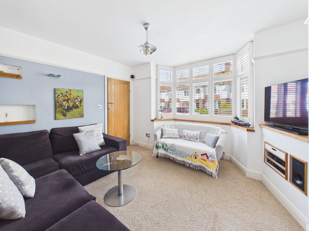 Property photo 3 of 23