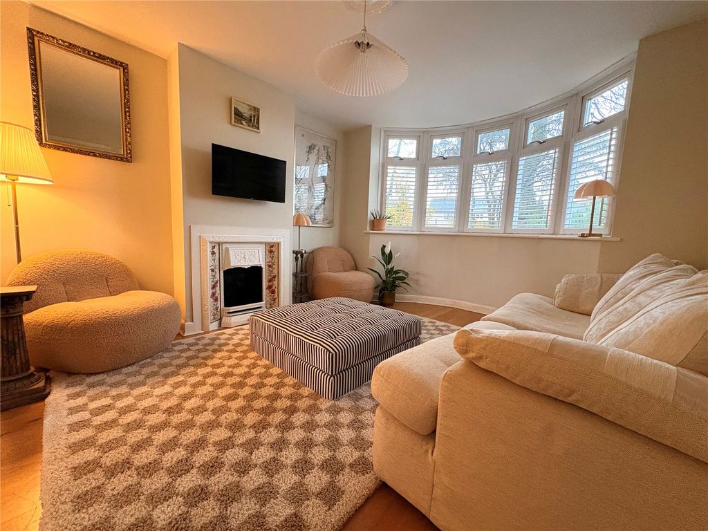 Property photo 2 of 37 Picture No. 07