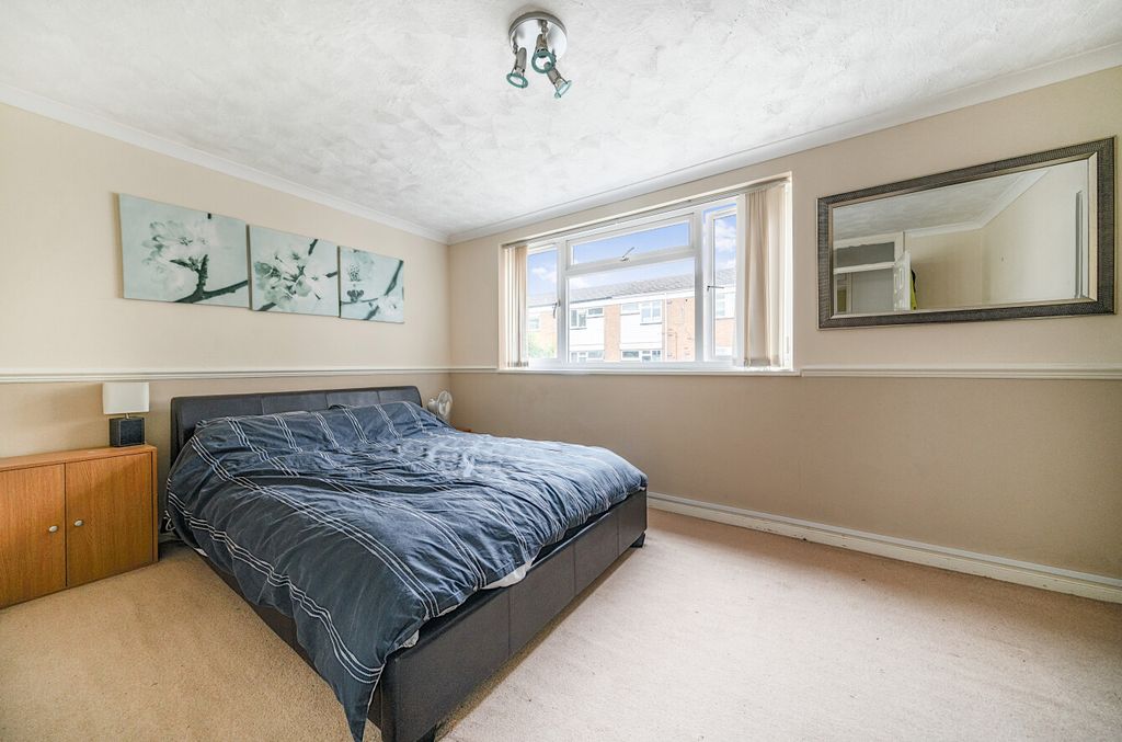 Property photo 3 of 18 1324625-15-6888Be...