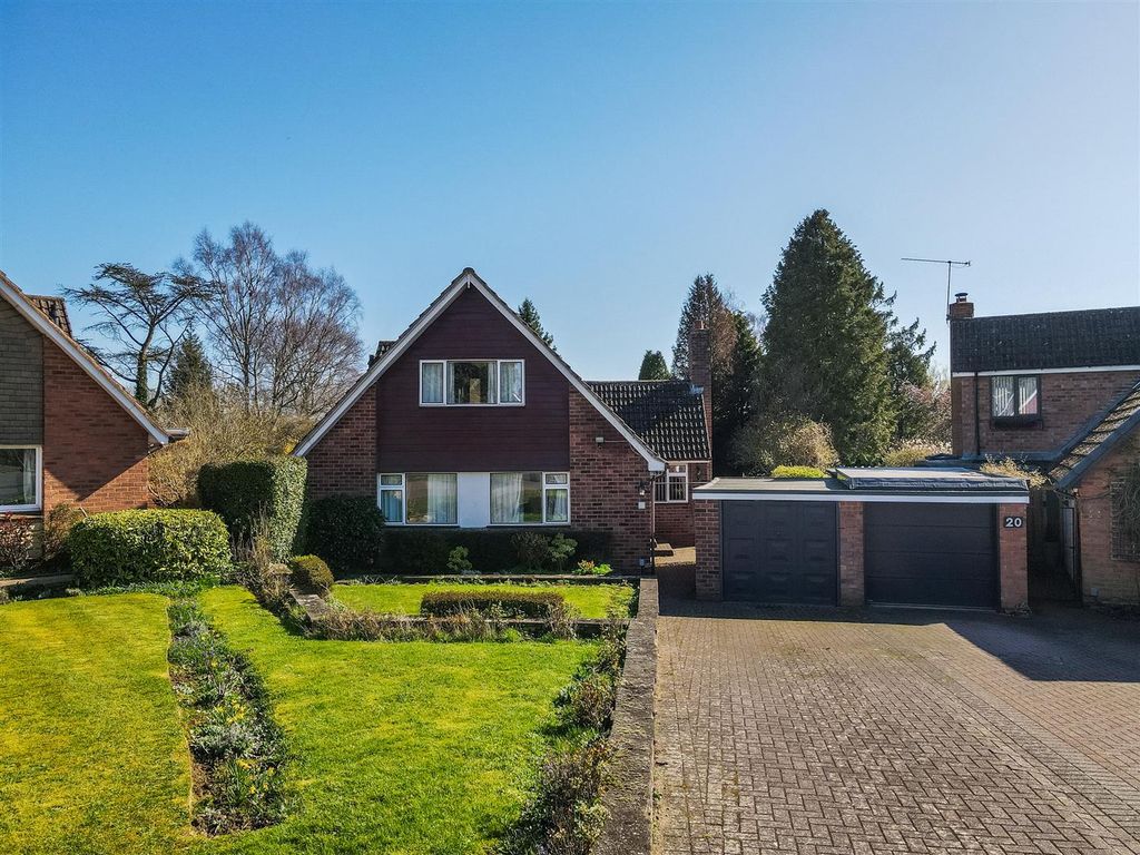 Property photo 1 of 17 22 Holland Avenue_24.Jpg