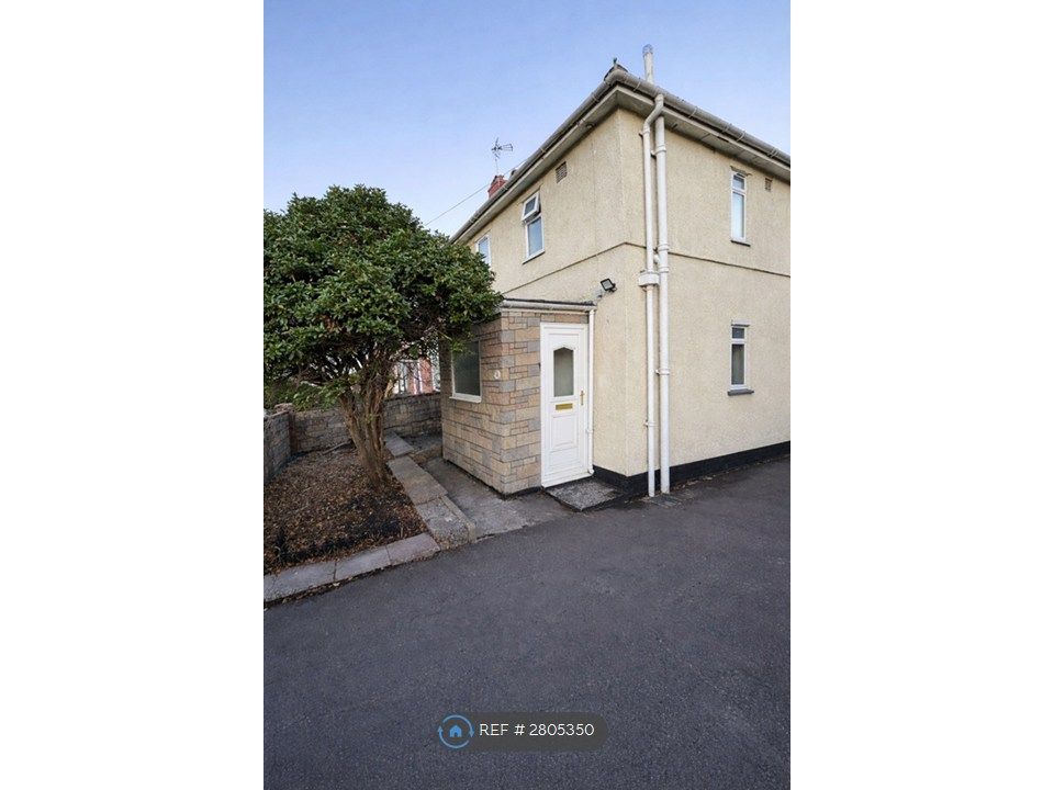 Property photo 2 of 11