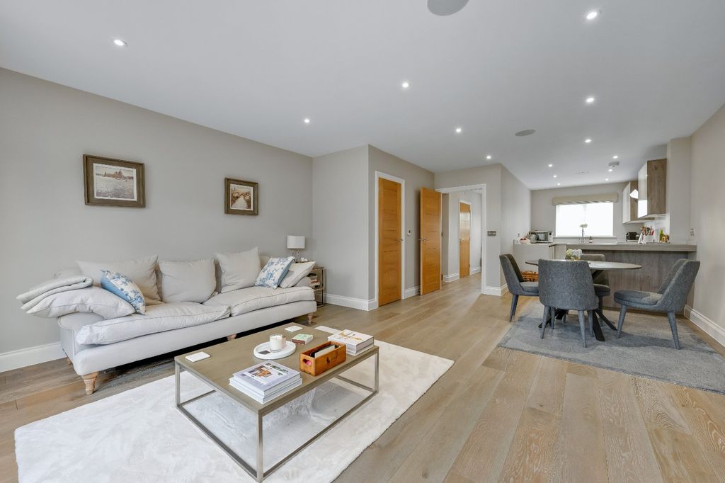 Property photo 2 of 15 Reception Room
