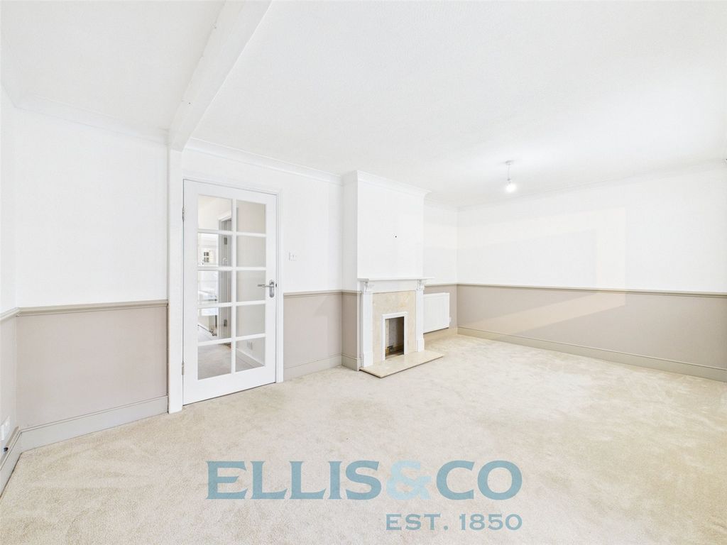 Property photo 2 of 20 Picture No. 19