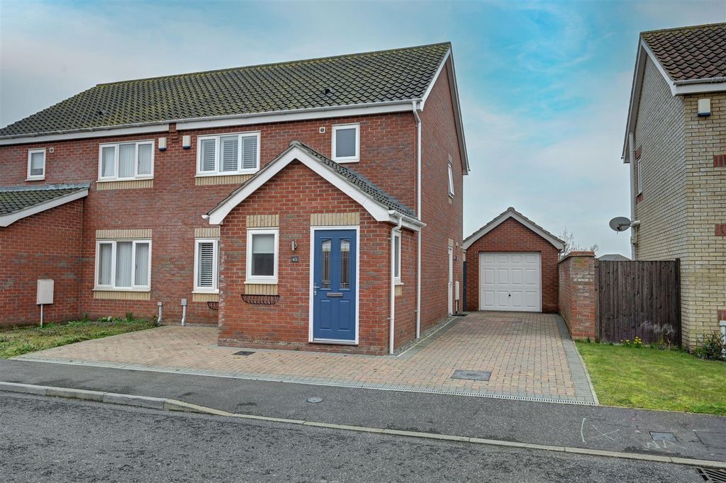 Property photo 1 of 19 Front 1.Jpg