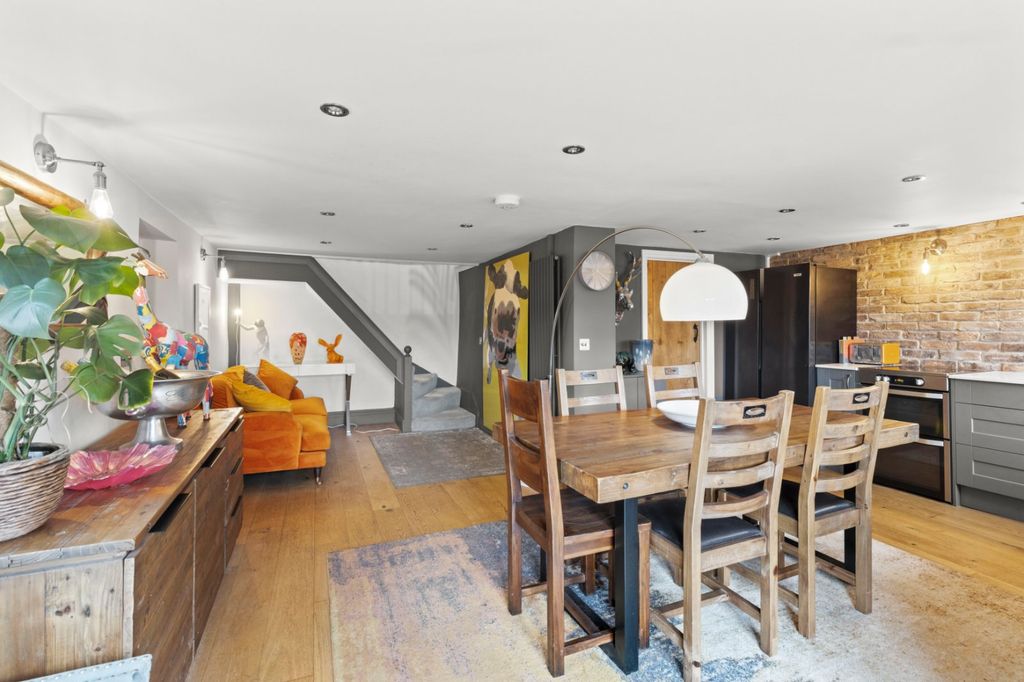 Property photo 2 of 26 Open Plan