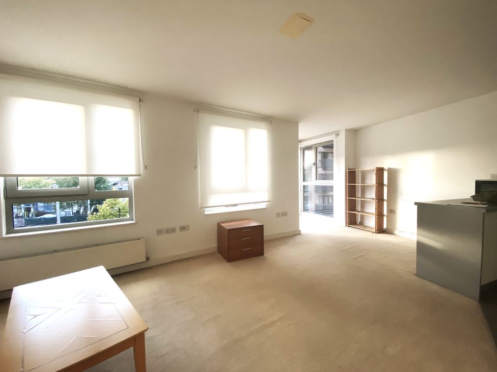 Property photo 3 of 7 Open Plan