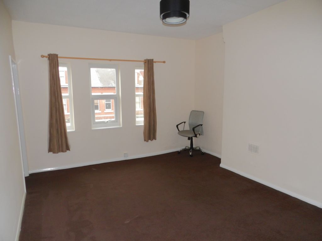 Property photo 3 of 5