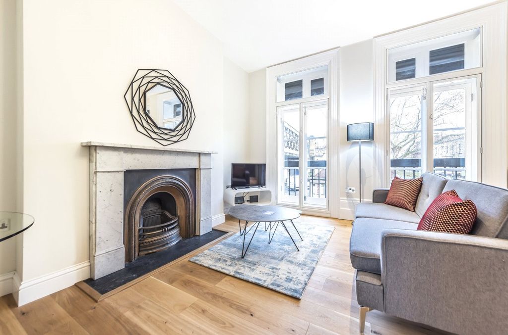 Property photo 2 of 16 Reception Room