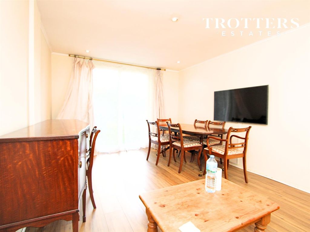 Property photo 2 of 21 Untitled Design - 2025-12-04T231120.871.Png