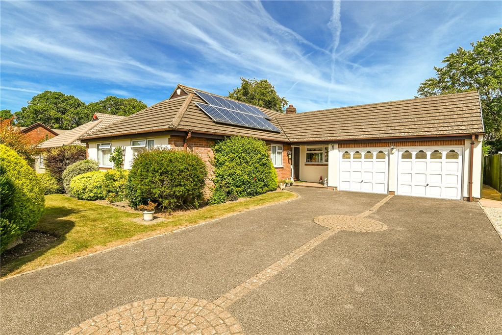 Property photo 1 of 19 Picture No. 28