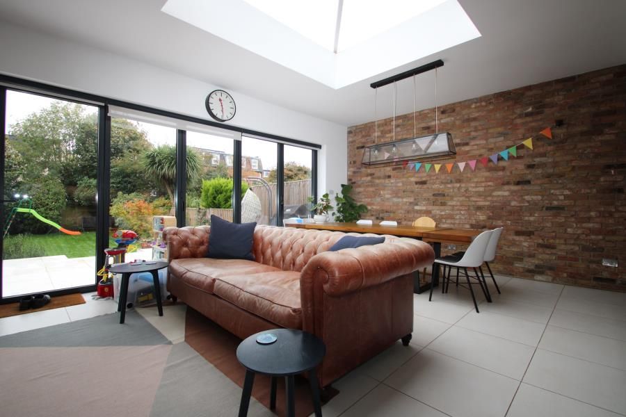 Property photo 3 of 20