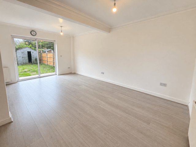 Property photo 2 of 11 Gallery