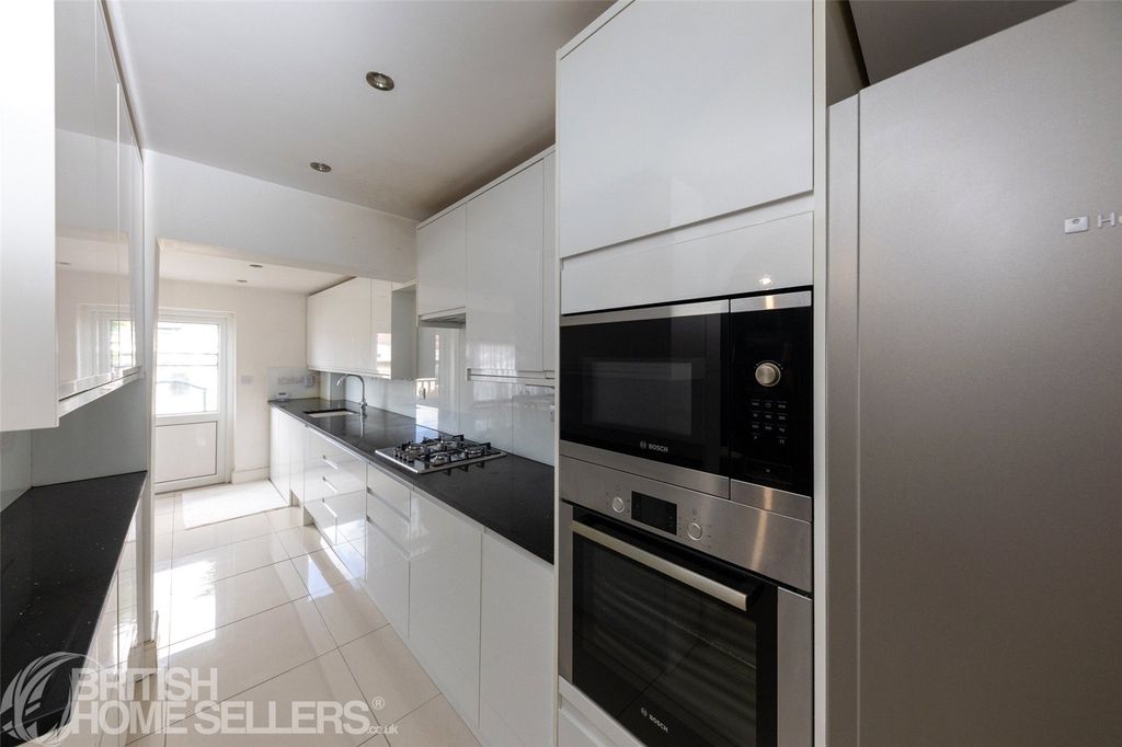 Property photo 2 of 14 Picture No. 06