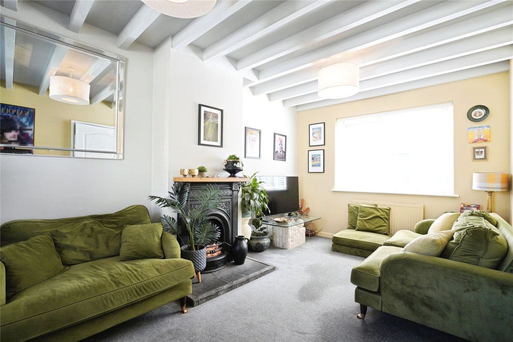 Property photo 3 of 16 Picture No. 21