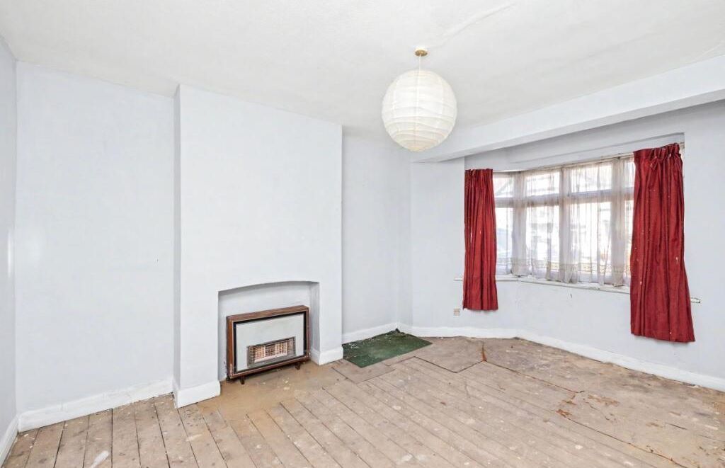 Property photo 3 of 13