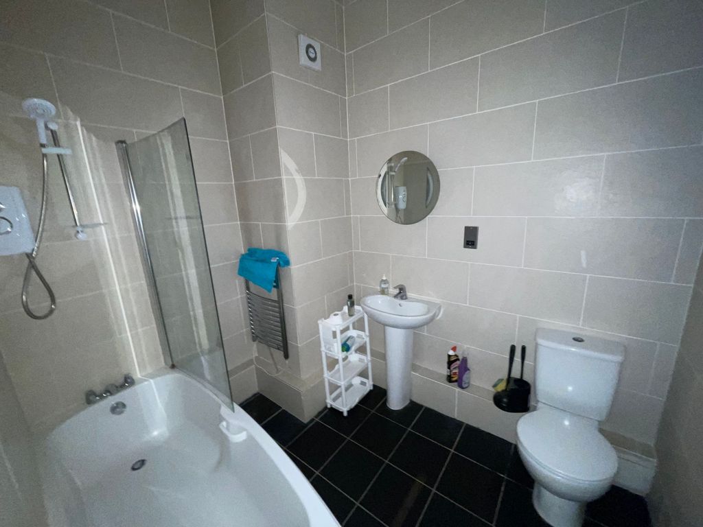 Property photo 3 of 10 Modern Tiled Bathroom With Full Bath And Shower...