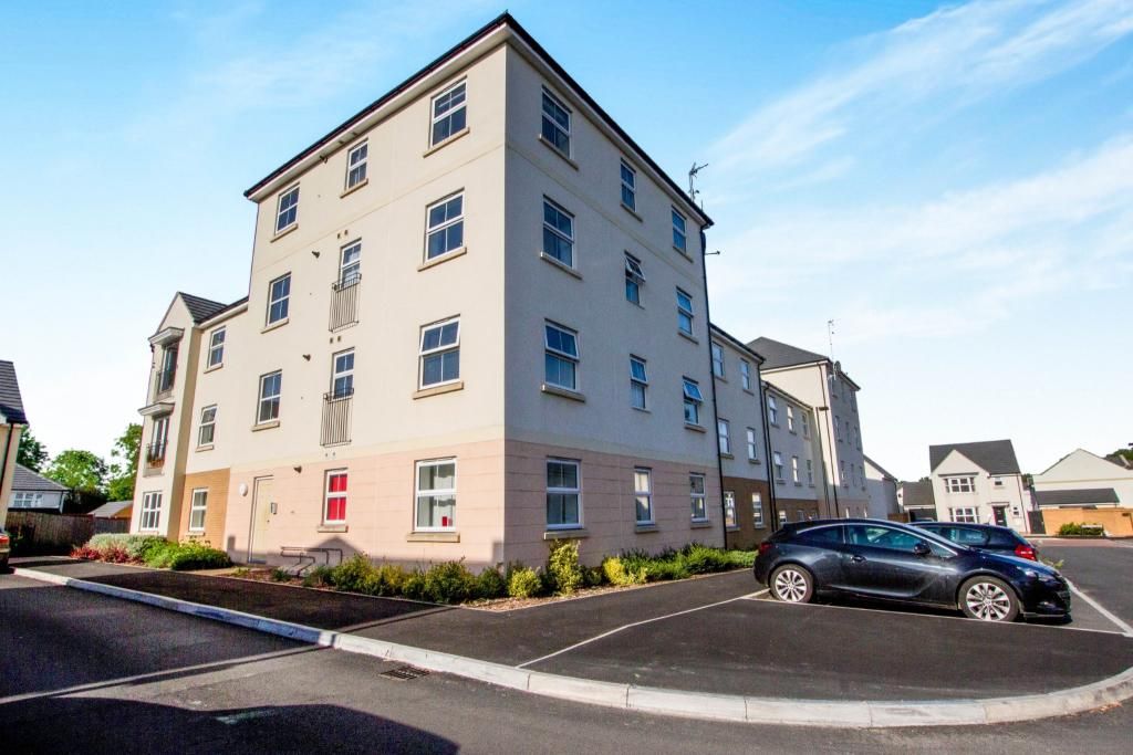 Property photo 1 of 9 Front