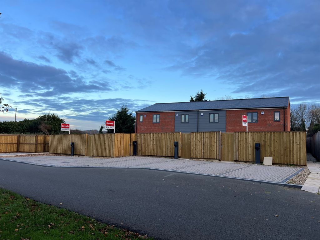 Property photo 1 of 9